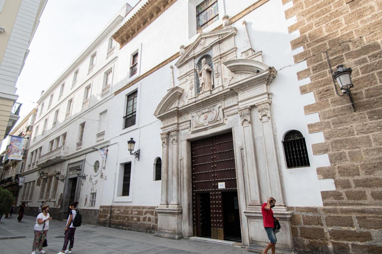 Apartamento Colon En Cádiz Buitenkant foto